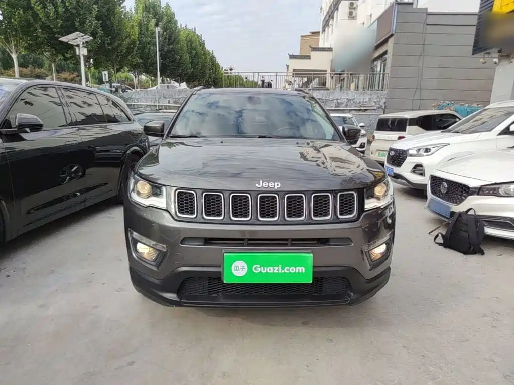 Jeep Compass — миниатюра 3