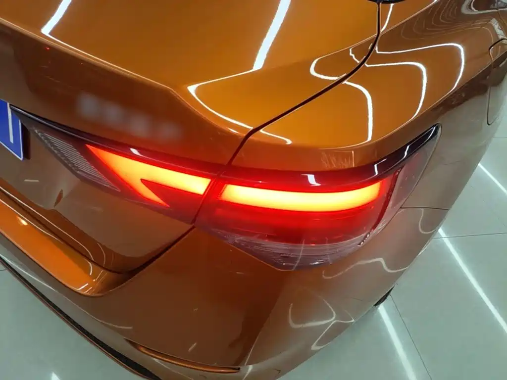 Nissan Sylphy — миниатюра 8