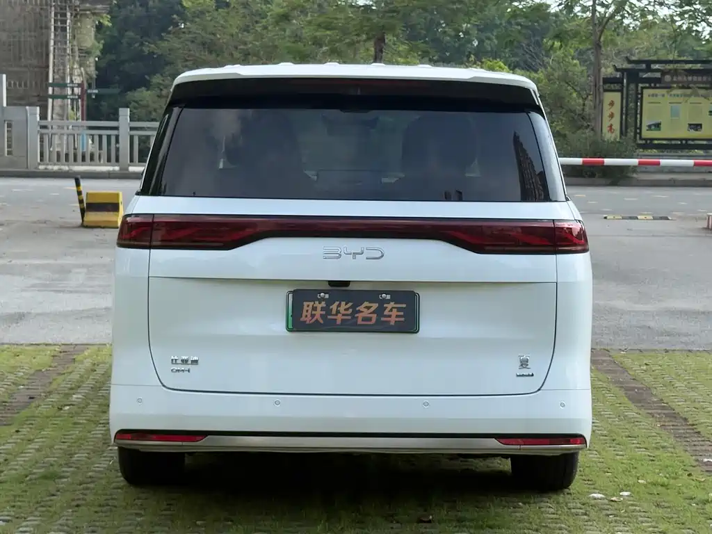 BYD Xia 2026 DM-i 1.5T 218KM