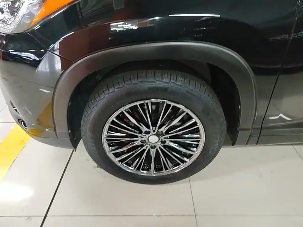 Toyota Highlander — миниатюра 23
