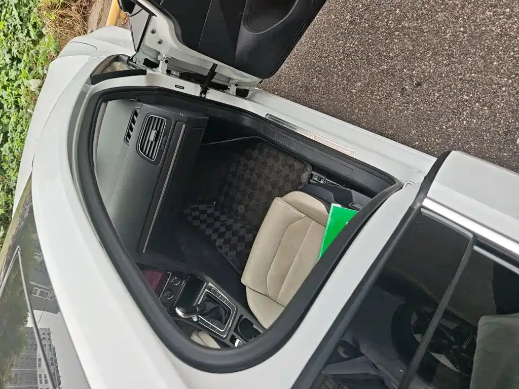 Volkswagen Golf — миниатюра 18