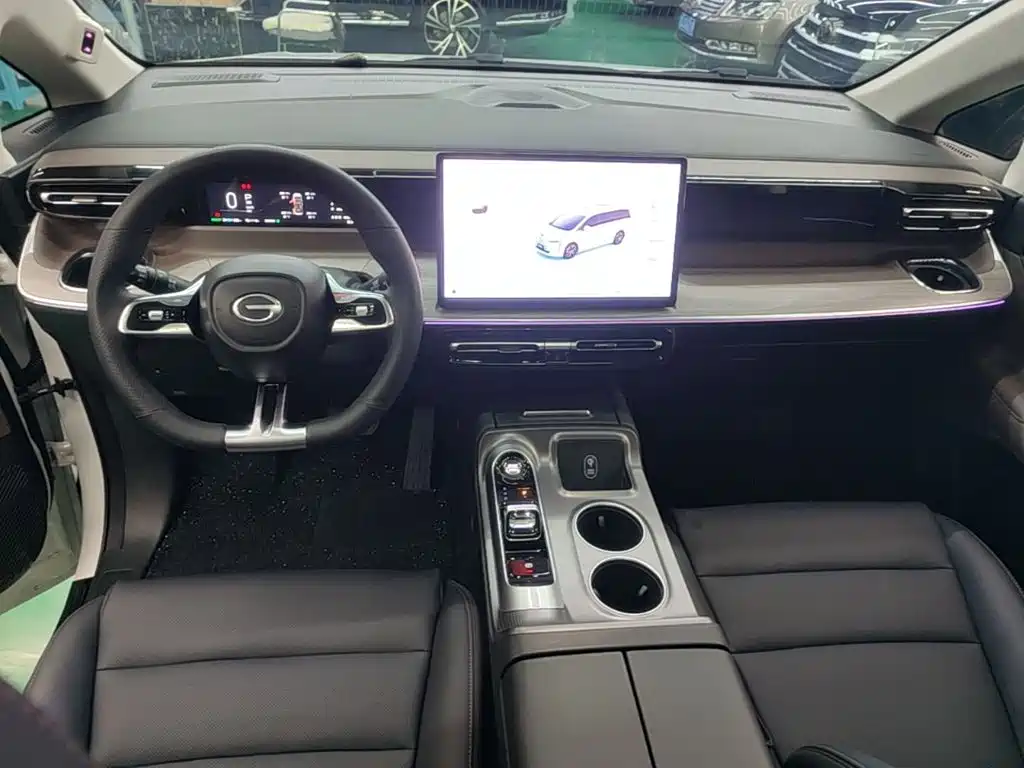GAC Motor Trumpchi E8 PHEV — миниатюра 10