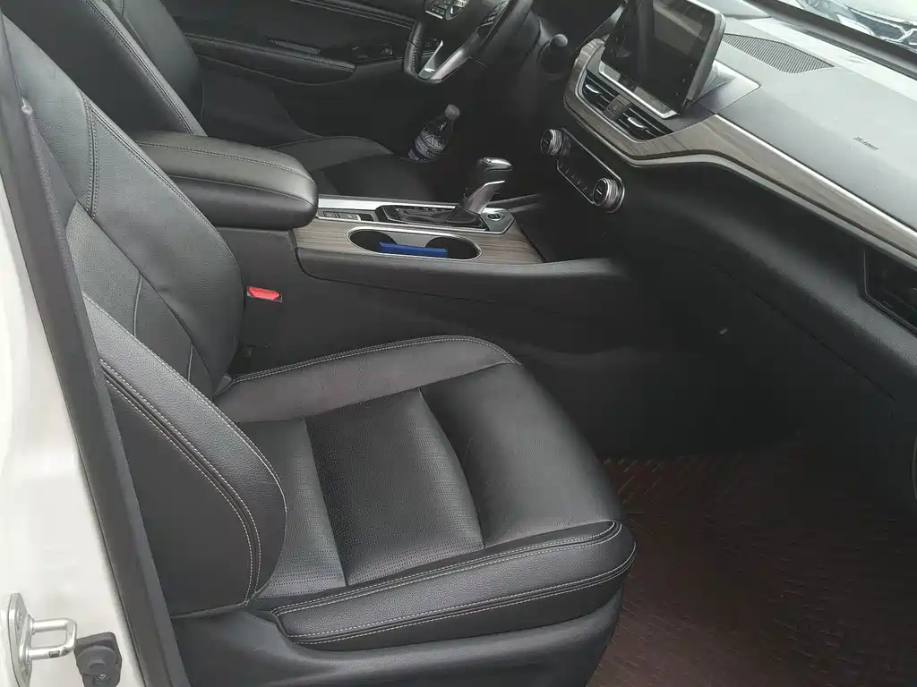 Nissan Teana — миниатюра 8