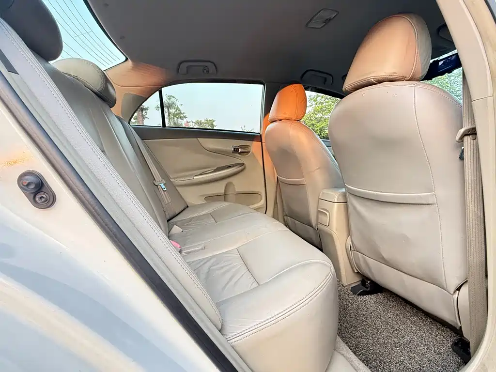 Toyota Corolla — миниатюра 10