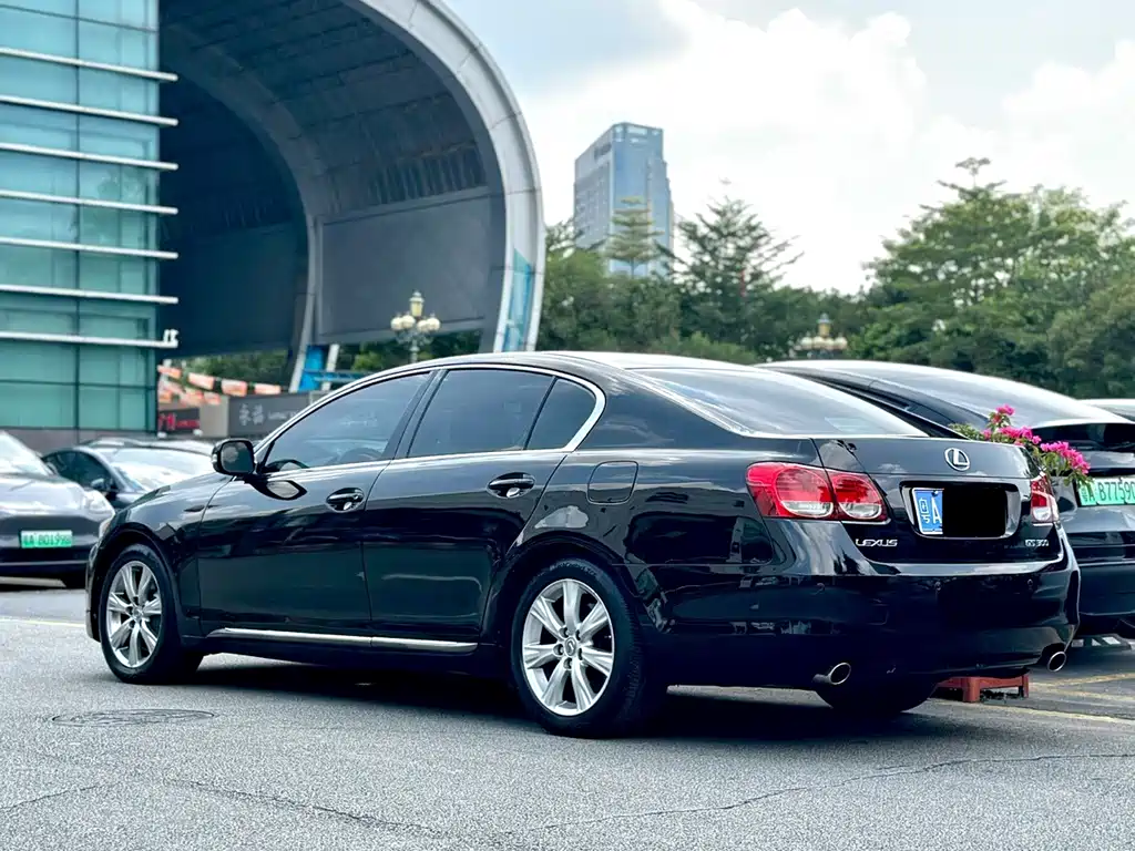 Lexus GS — миниатюра 25