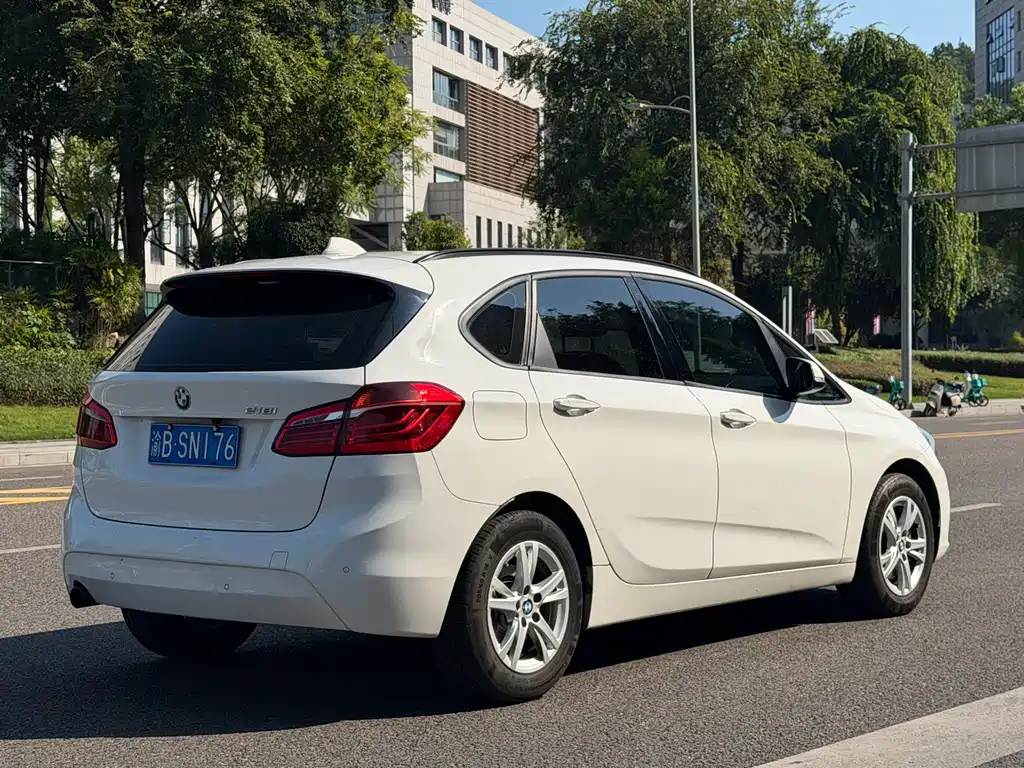 BMW 2 Series Active Tourer (Import) — миниатюра 11
