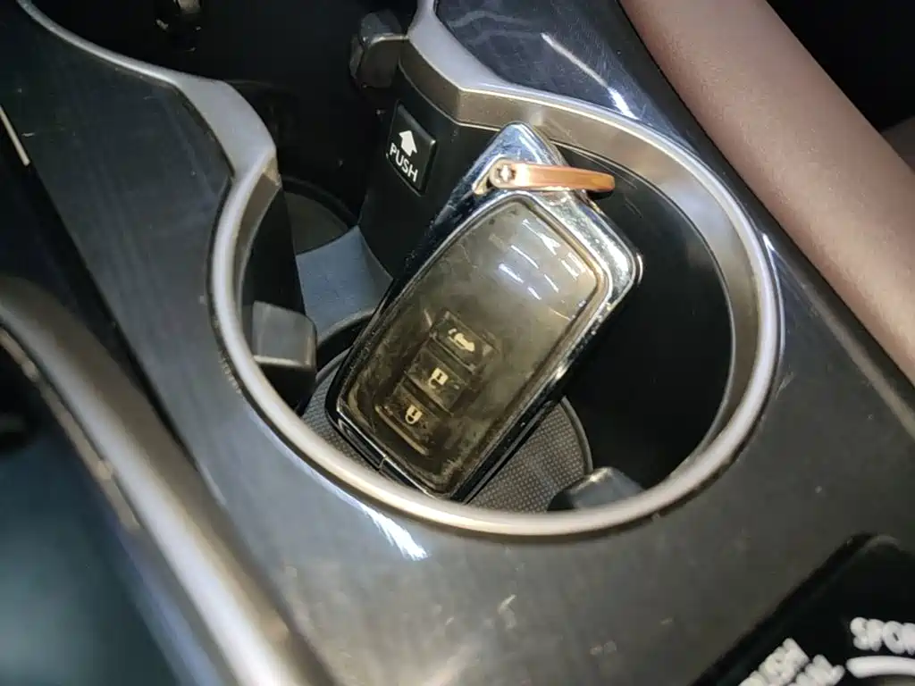 Lexus RX — миниатюра 9