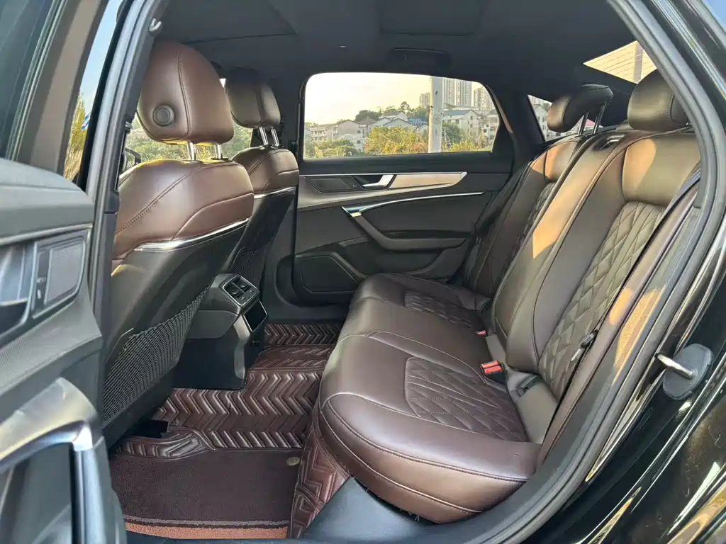 Audi A6L — миниатюра 5