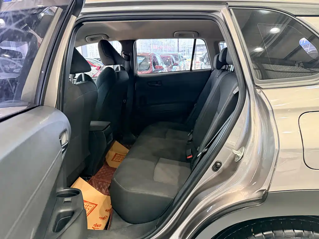 Toyota Frontlander — миниатюра 9