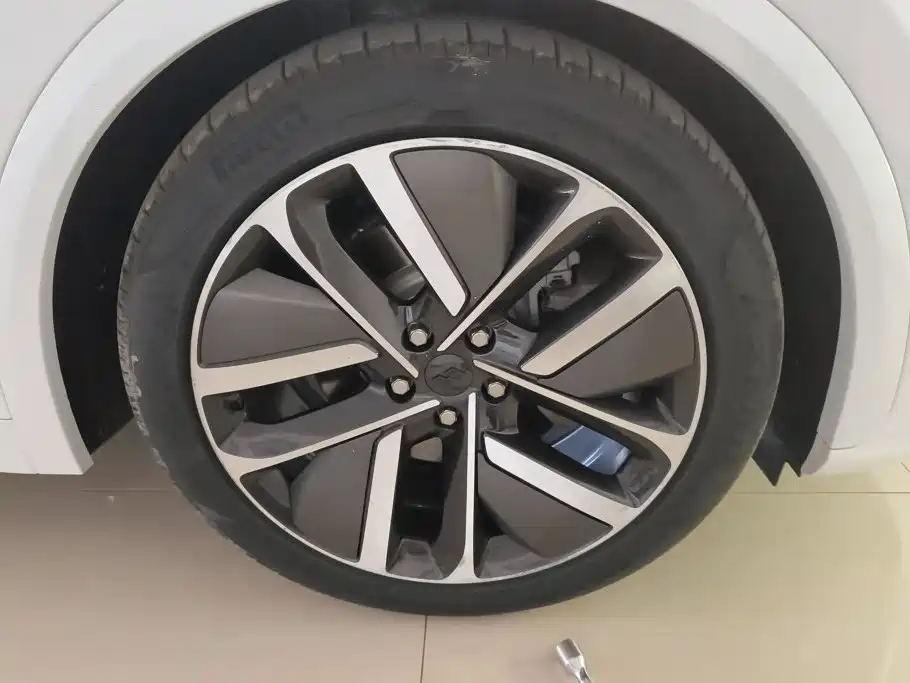 Li Auto Li L7 — миниатюра 6