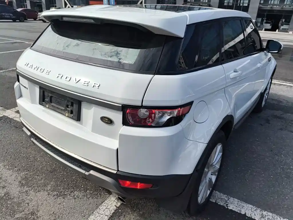 Land Rover Evoque — миниатюра 7
