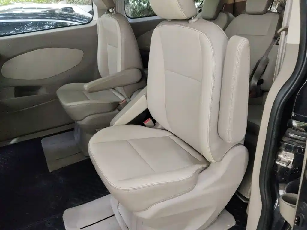 Ford Tourneo — миниатюра 15