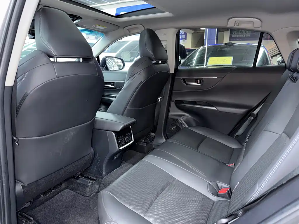 Toyota Venza — миниатюра 14