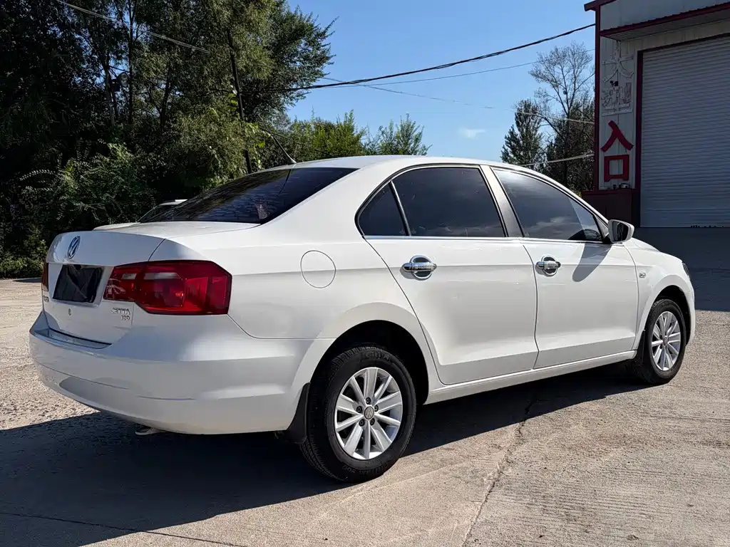 Volkswagen Jetta — миниатюра 7