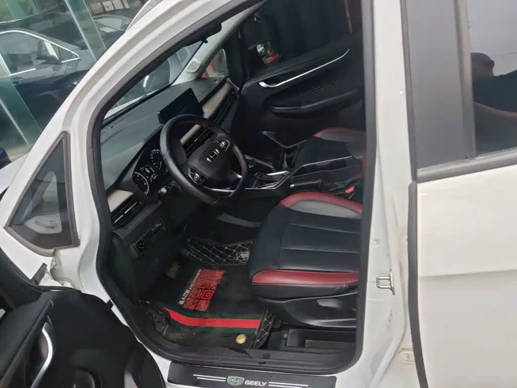 Geely Vision X3 — миниатюра 15