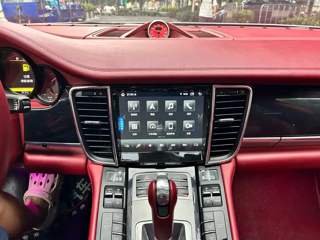Porsche Panamera — миниатюра 12