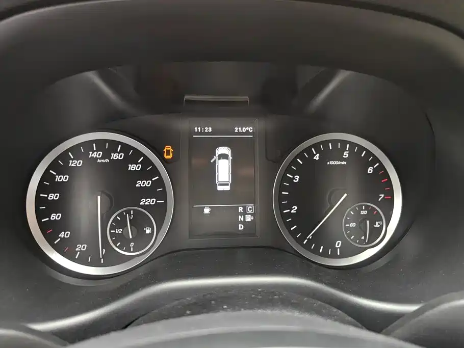 Mercedes-Benz Vito — миниатюра 14