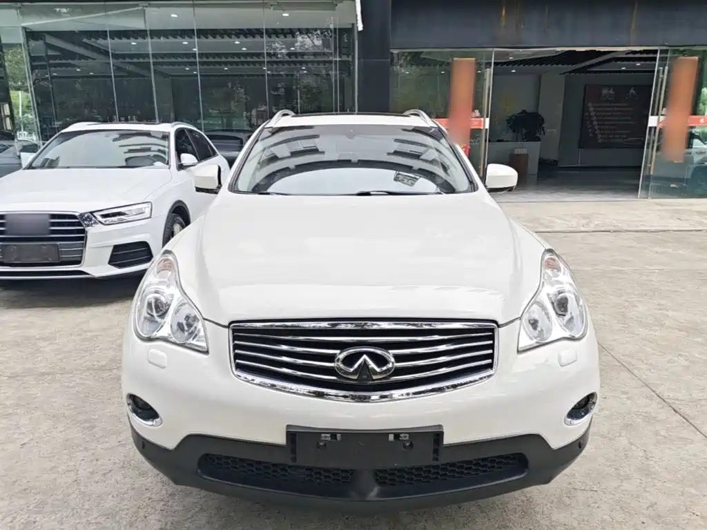 Infiniti QX50 (Import) — миниатюра 3