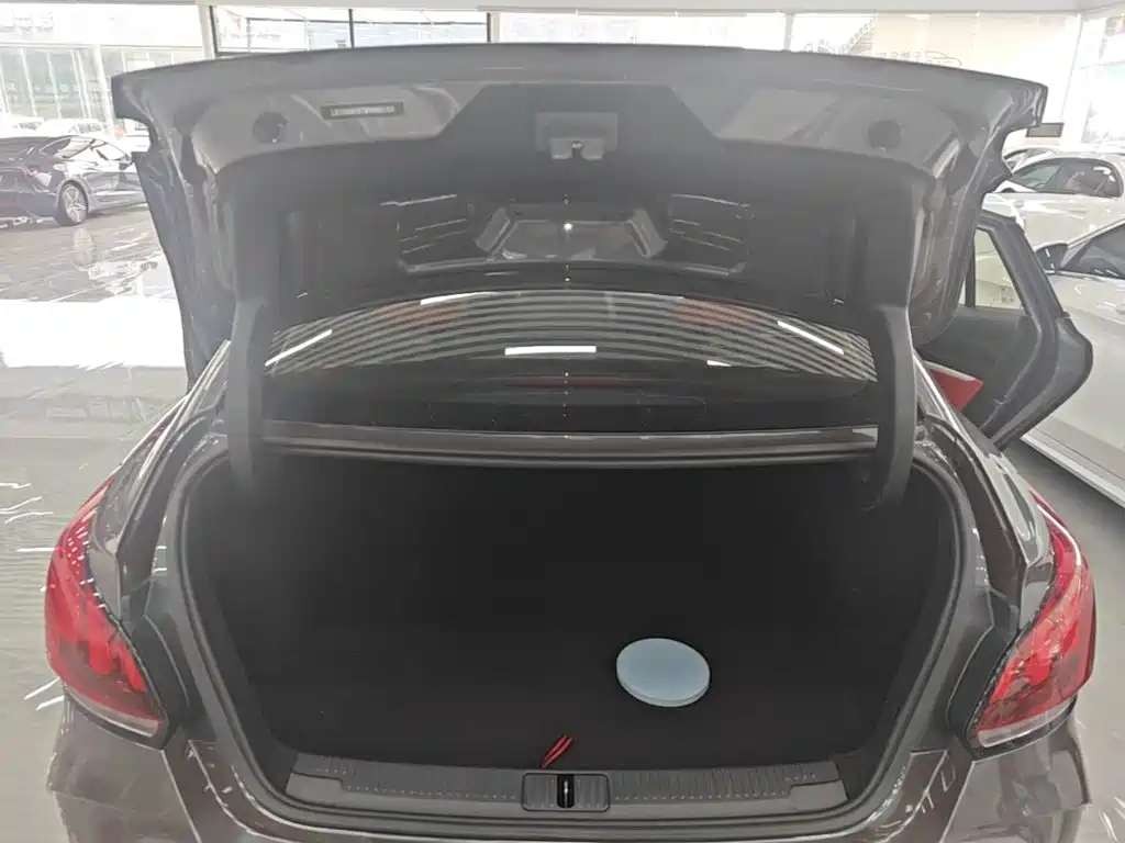 MG MG5 — миниатюра 19