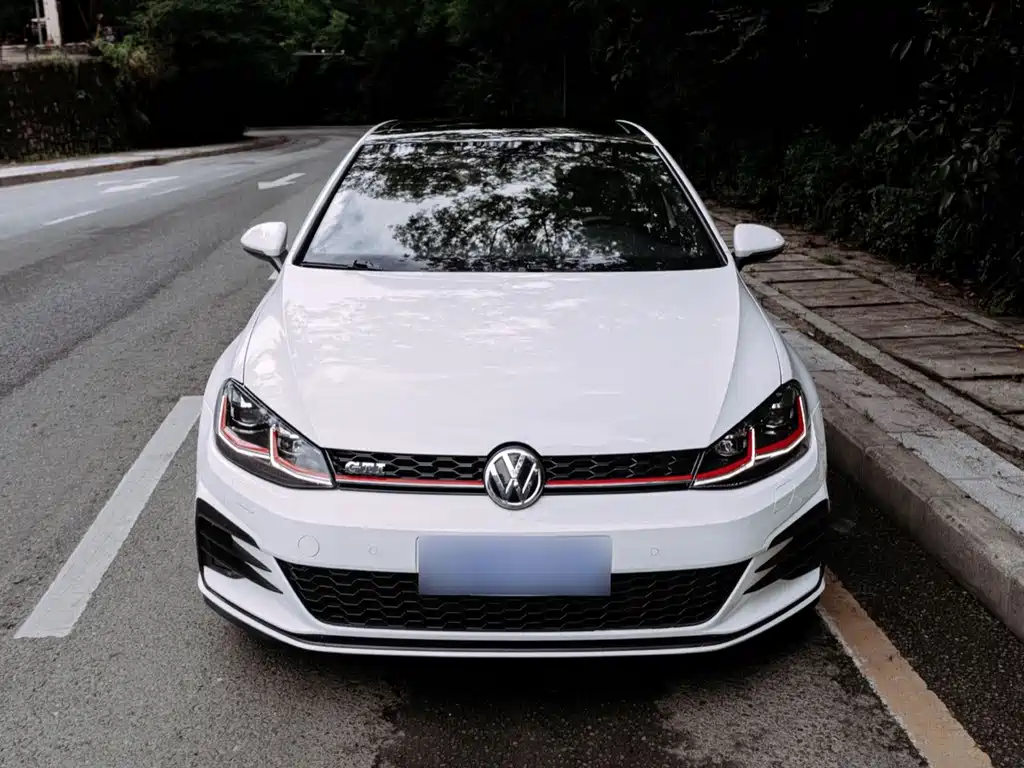 Volkswagen Golf GTI — миниатюра 6
