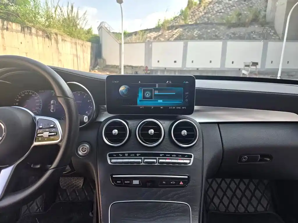 Mercedes-Benz C-Class — миниатюра 5