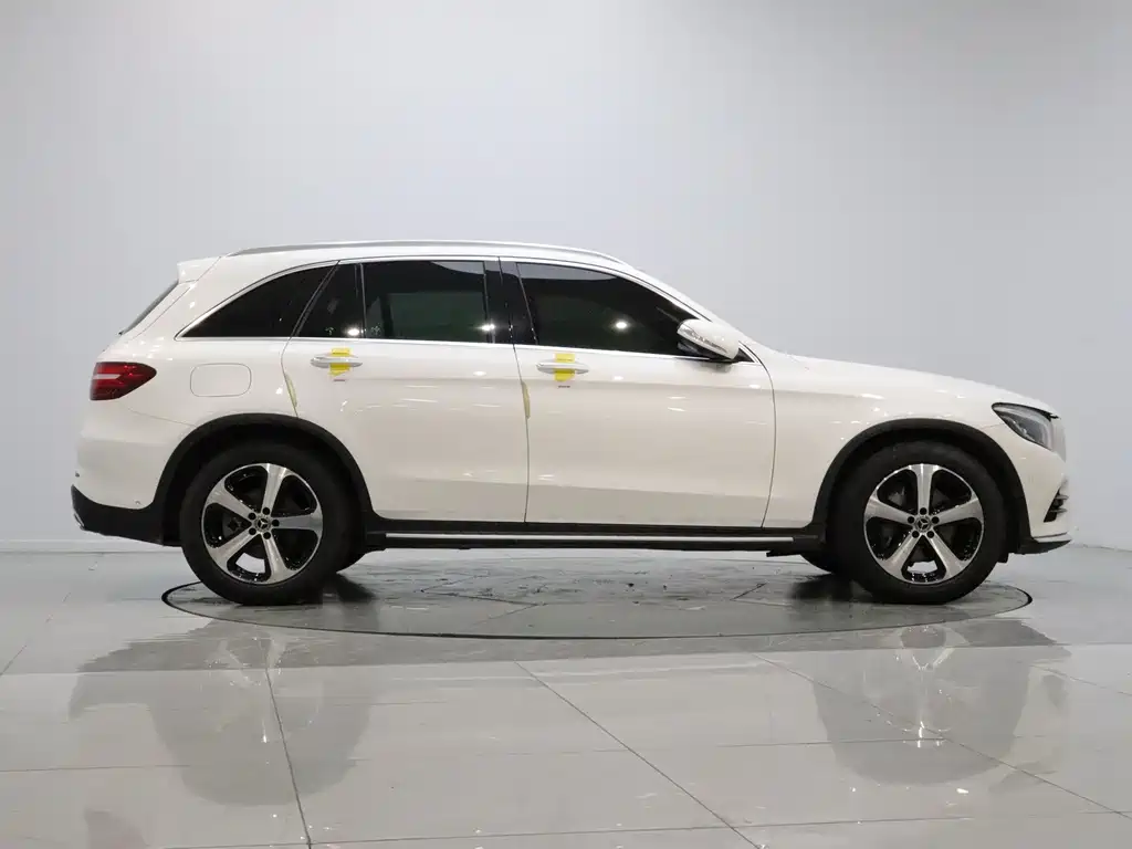 Mercedes-Benz GLC — миниатюра 8