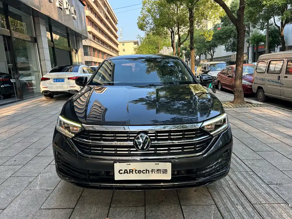 Volkswagen Sagitar — миниатюра 2