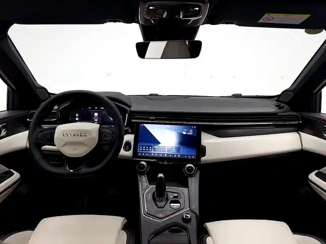 Lynk & Co 01 — миниатюра 9