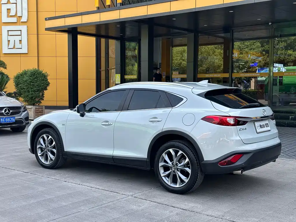 Mazda CX-4 2016 2.5L AT