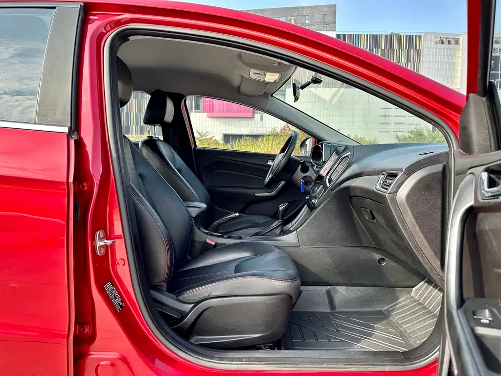 Chery Arrizo 5 — миниатюра 17