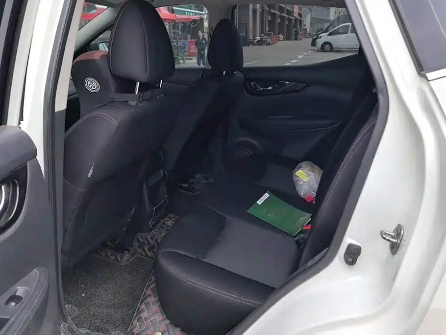 Nissan Qashqai — миниатюра 11