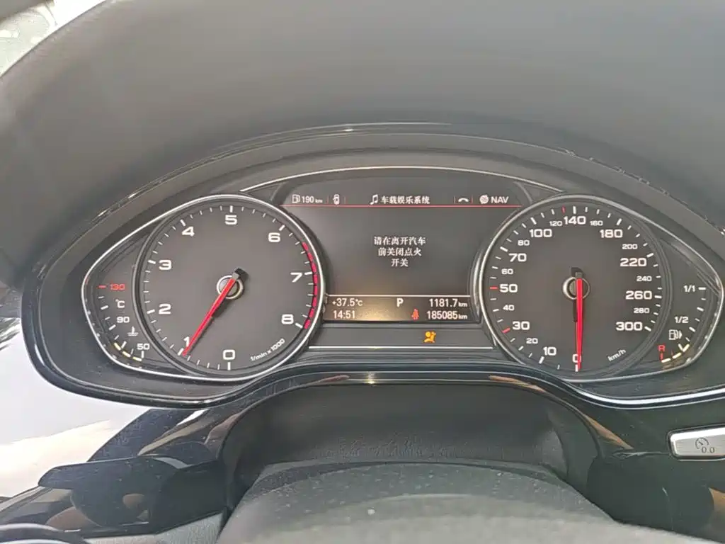 Audi A8 — миниатюра 12