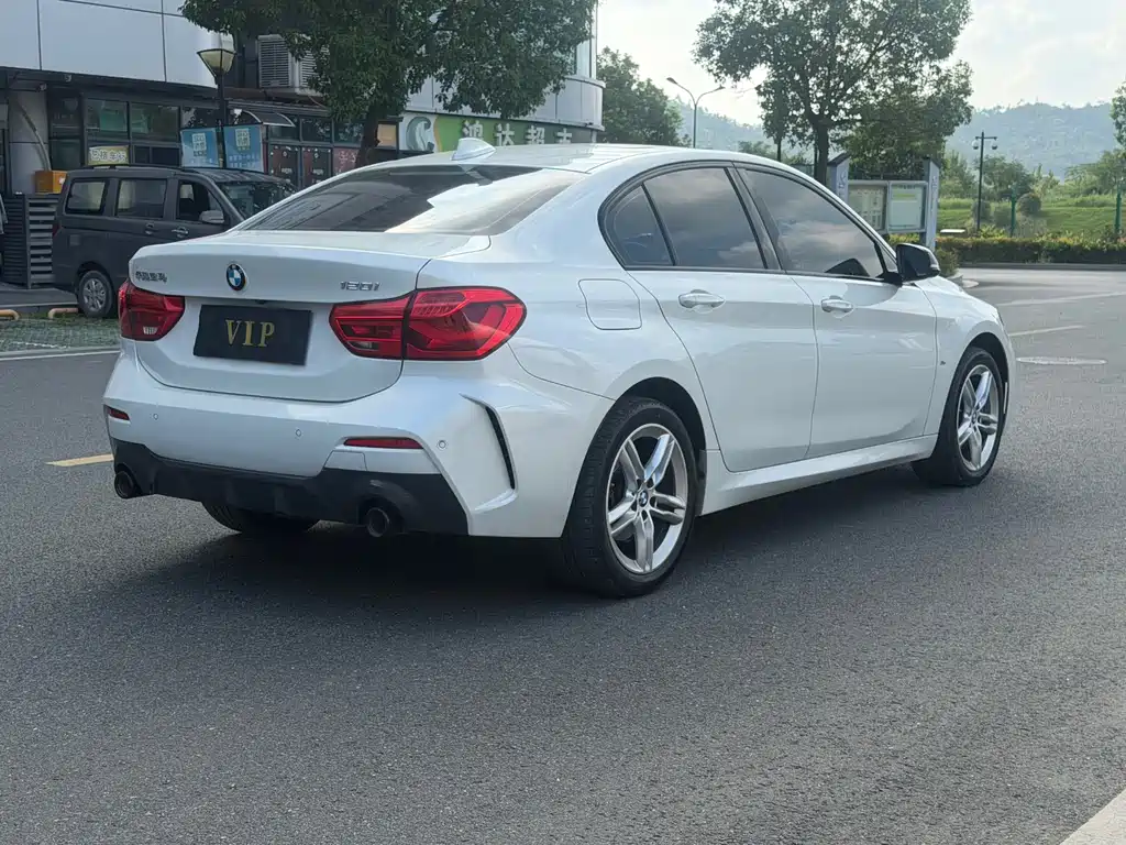 BMW 1 Series — миниатюра 12