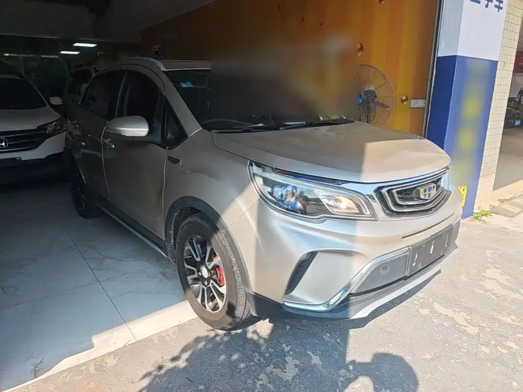 Geely Vision X3 — миниатюра 4