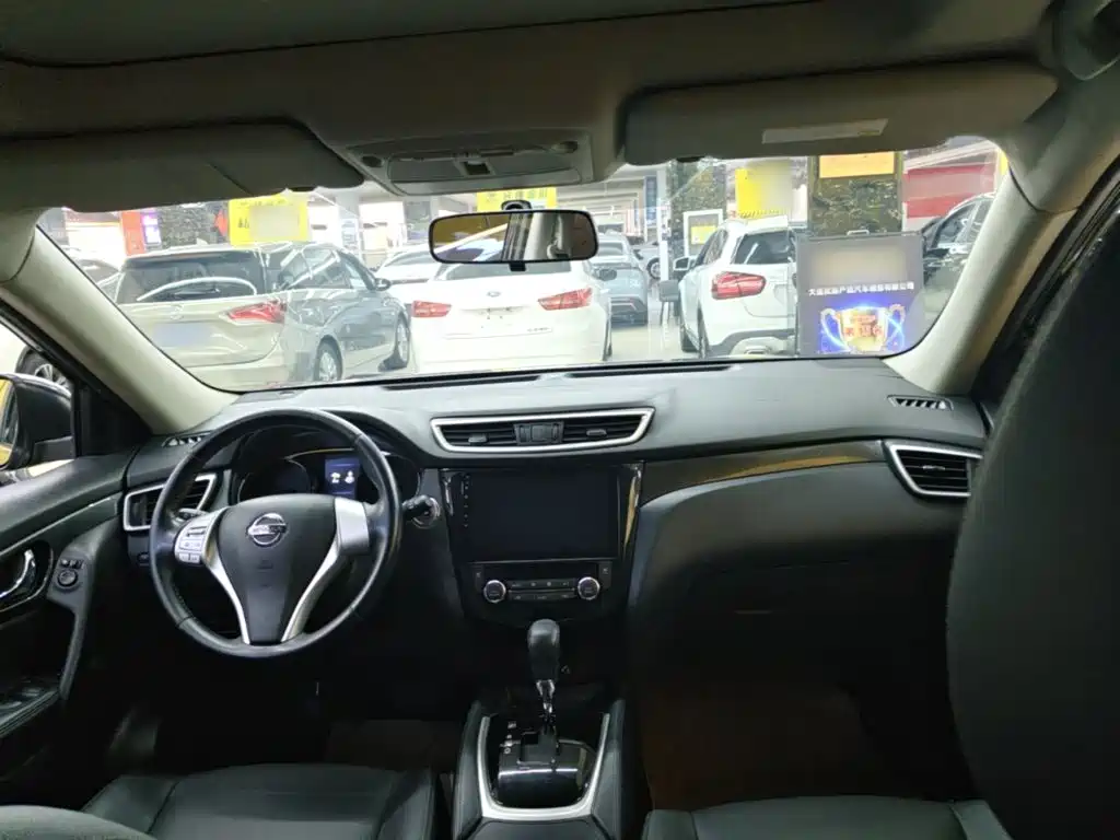 Nissan X-Trail — миниатюра 10
