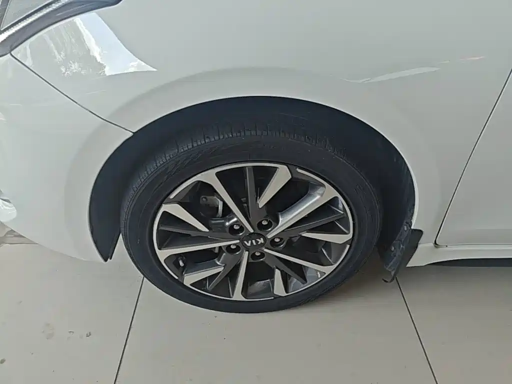 Kia K3 — миниатюра 23