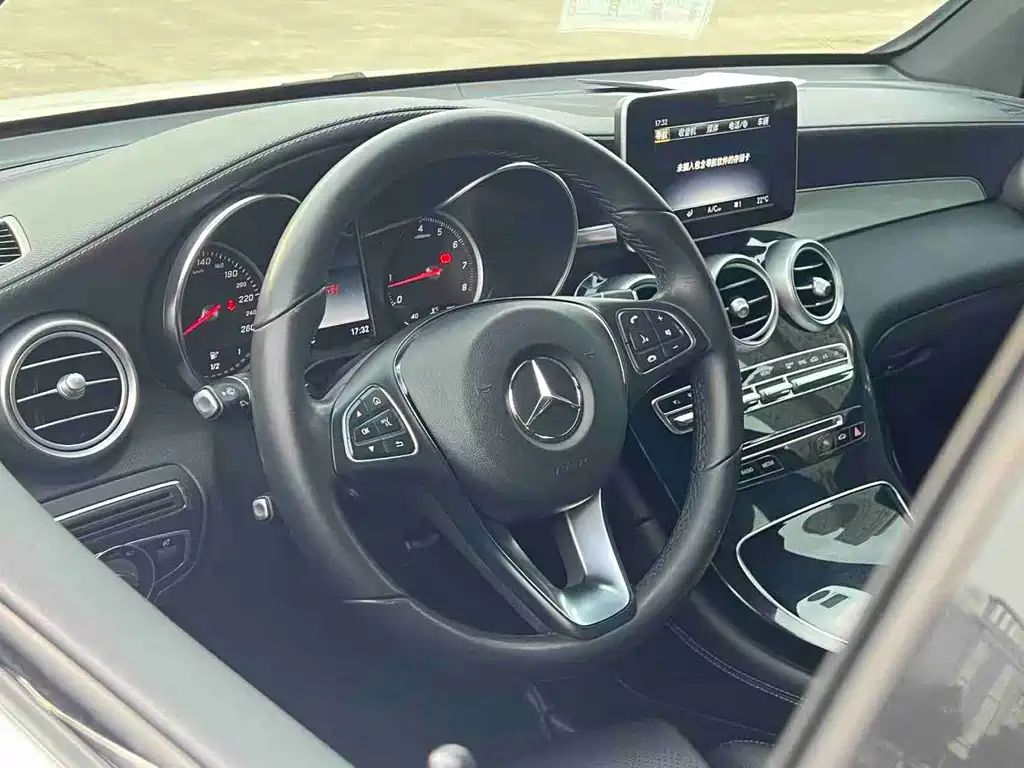 Mercedes-Benz GLC — миниатюра 7