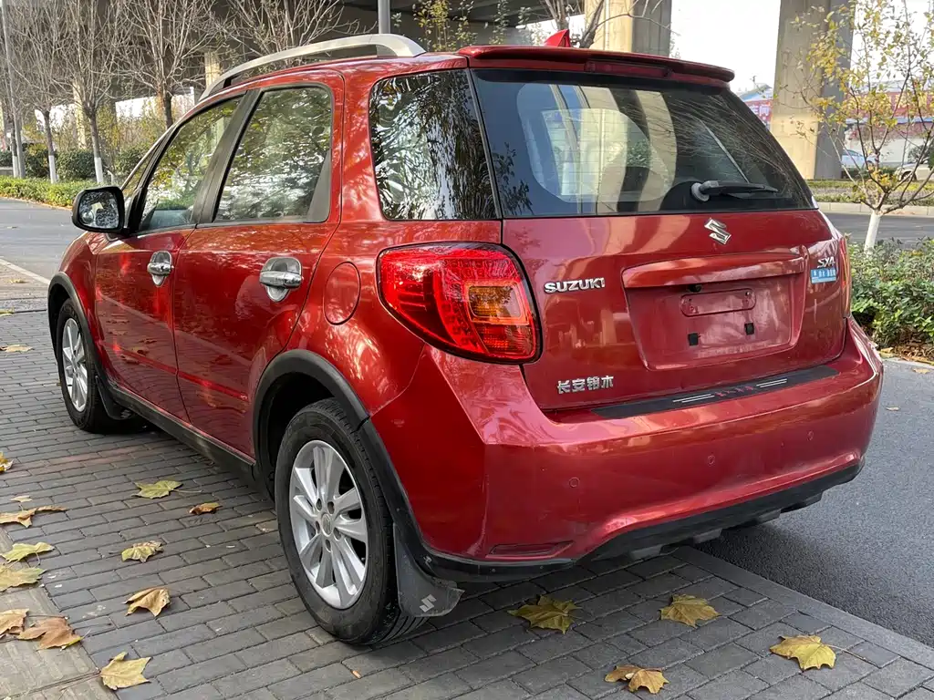 Suzuki SX4 2013 1.6L MT