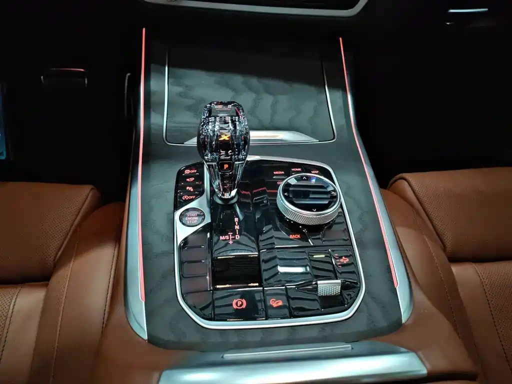 BMW X7 — миниатюра 14