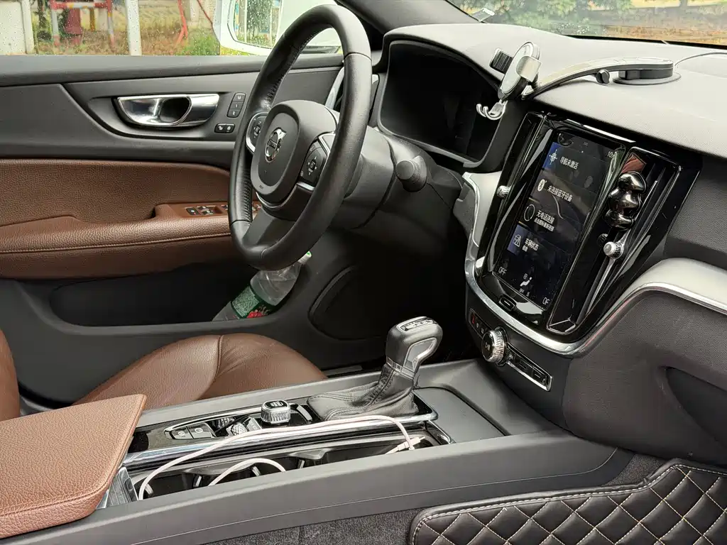 Volvo S60 — миниатюра 12