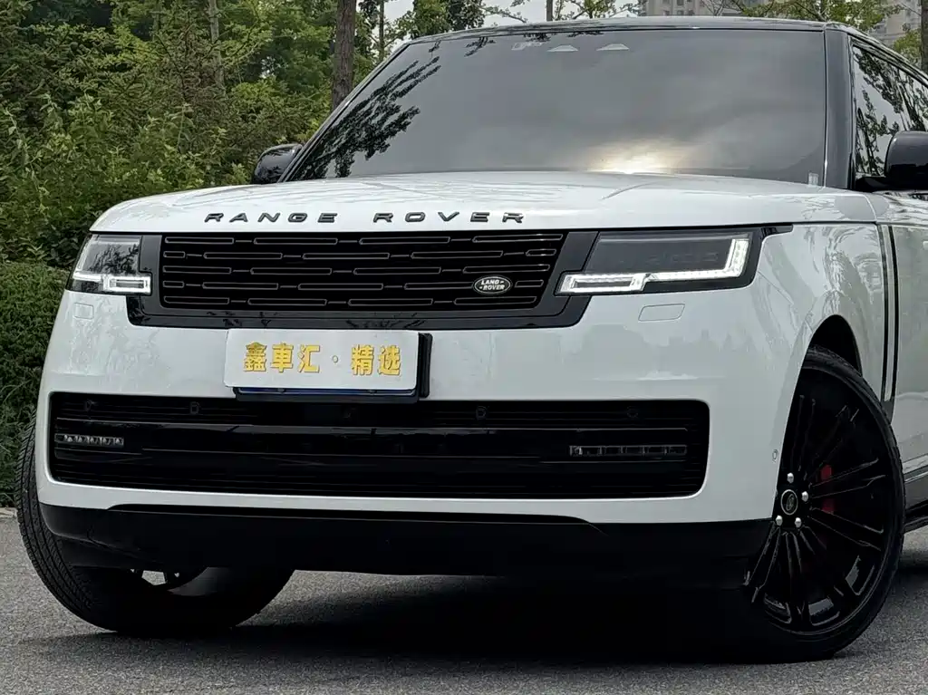 Land Rover Range Rover 2023 3.0 L6 400PS мест Long Wheelbase