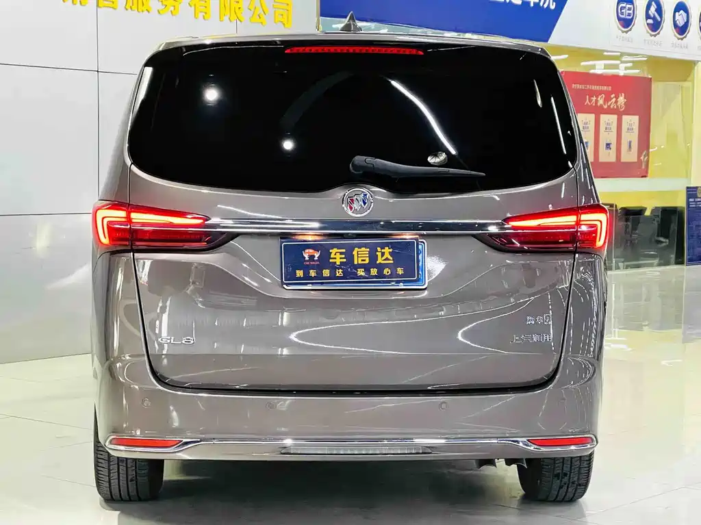 Buick GL8 — миниатюра 6