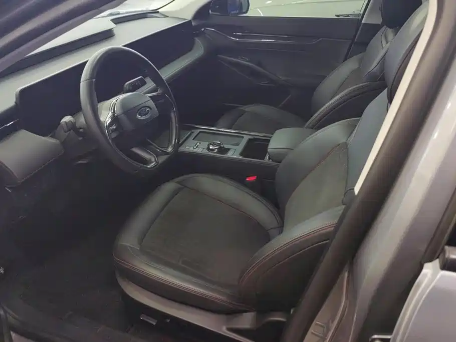Ford Mondeo — миниатюра 9