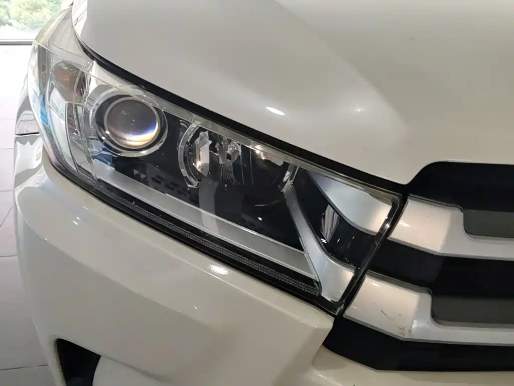 Toyota Highlander — миниатюра 11