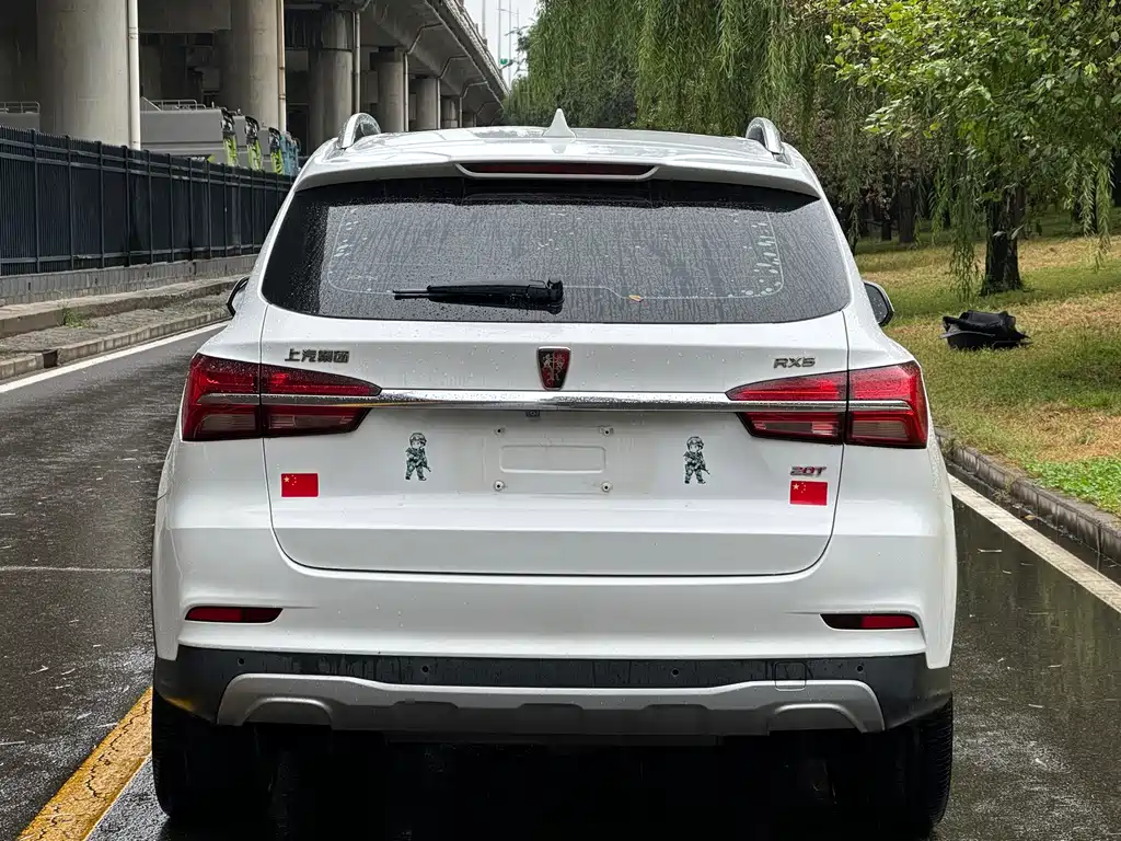 Roewe RX5 — миниатюра 5