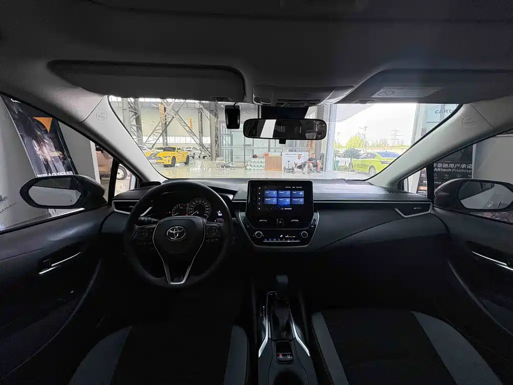 Toyota Corolla — миниатюра 12