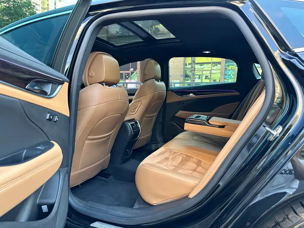 Buick LaCrosse — миниатюра 12