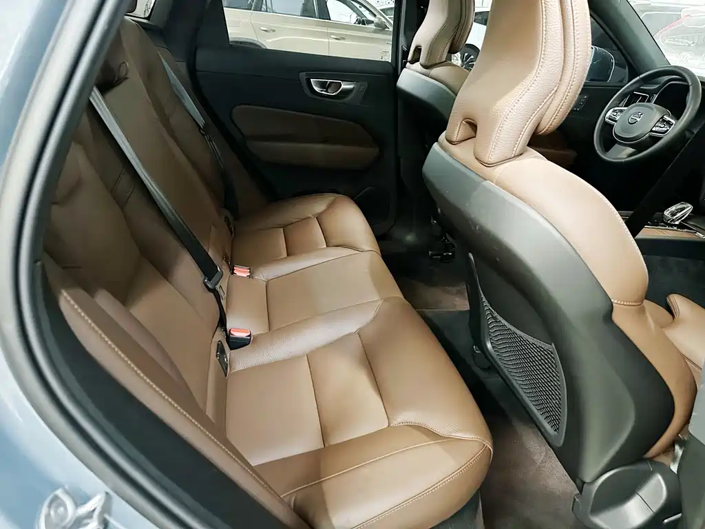 Volvo XC60 — миниатюра 8