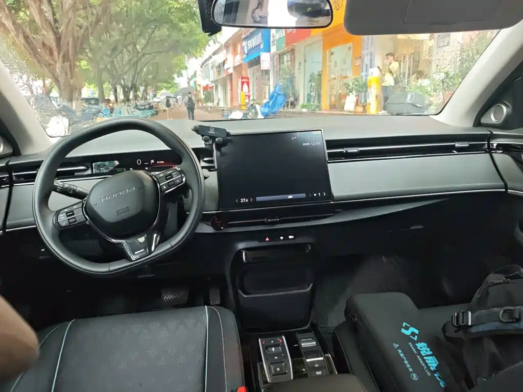 Honda e:NP2 — миниатюра 5