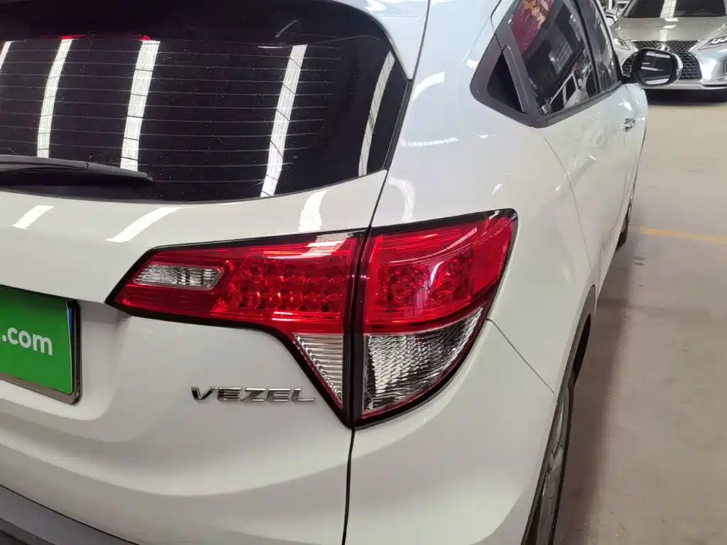 Honda Vezel — миниатюра 8